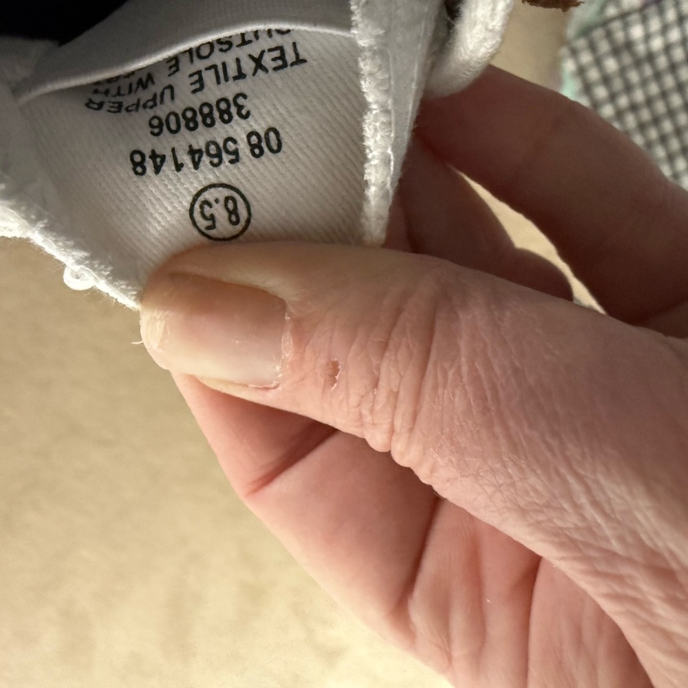 Tommy Bahama Women’s White Canvas Sneakers Leather Laces Casual Shoes Size 8.5 - Picture 5 of 5